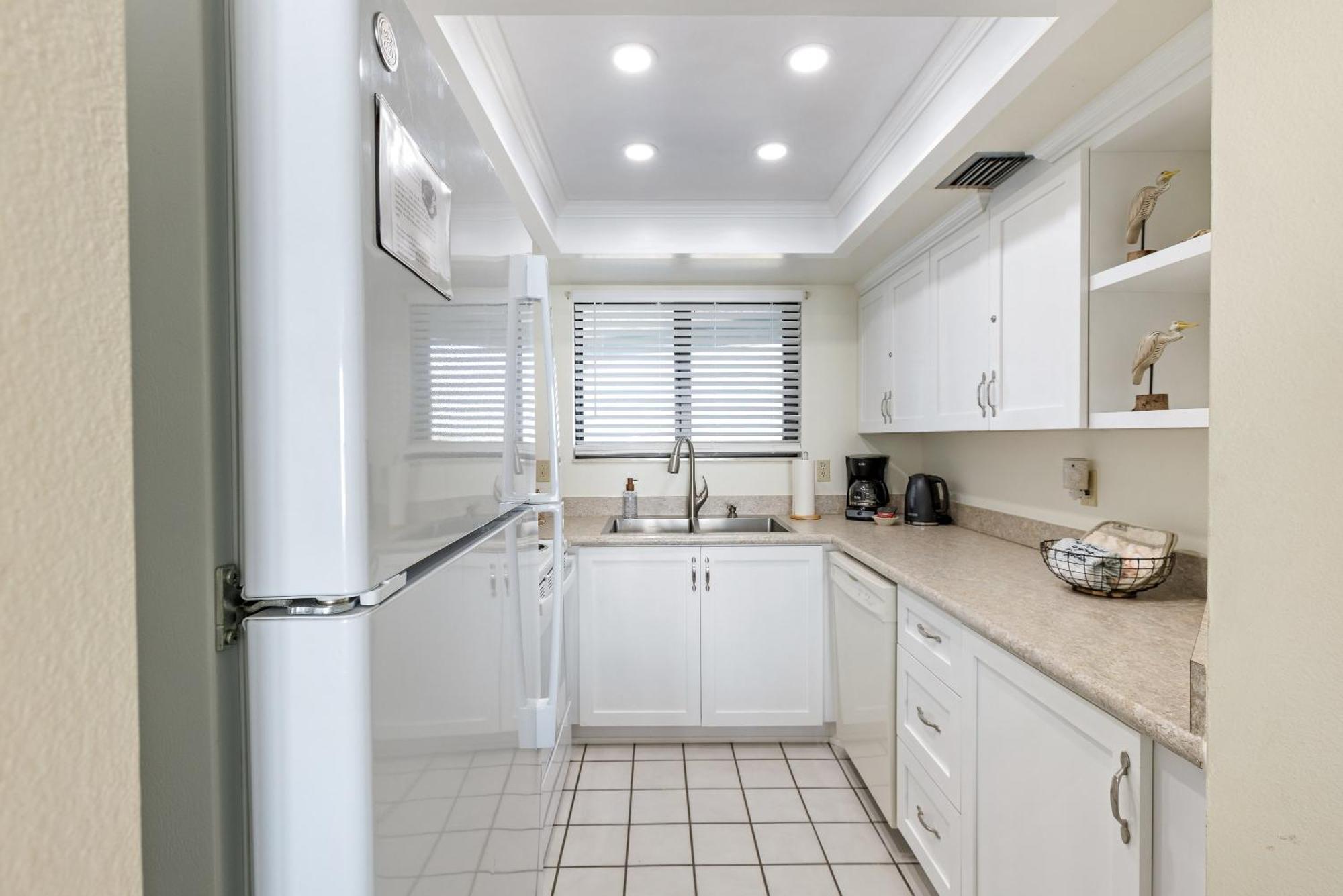 Ocean View With A Beachfront Pool At Ocean Trillium Condo ~ 403 ニュー・スマーナ・ビーチ エクステリア 写真